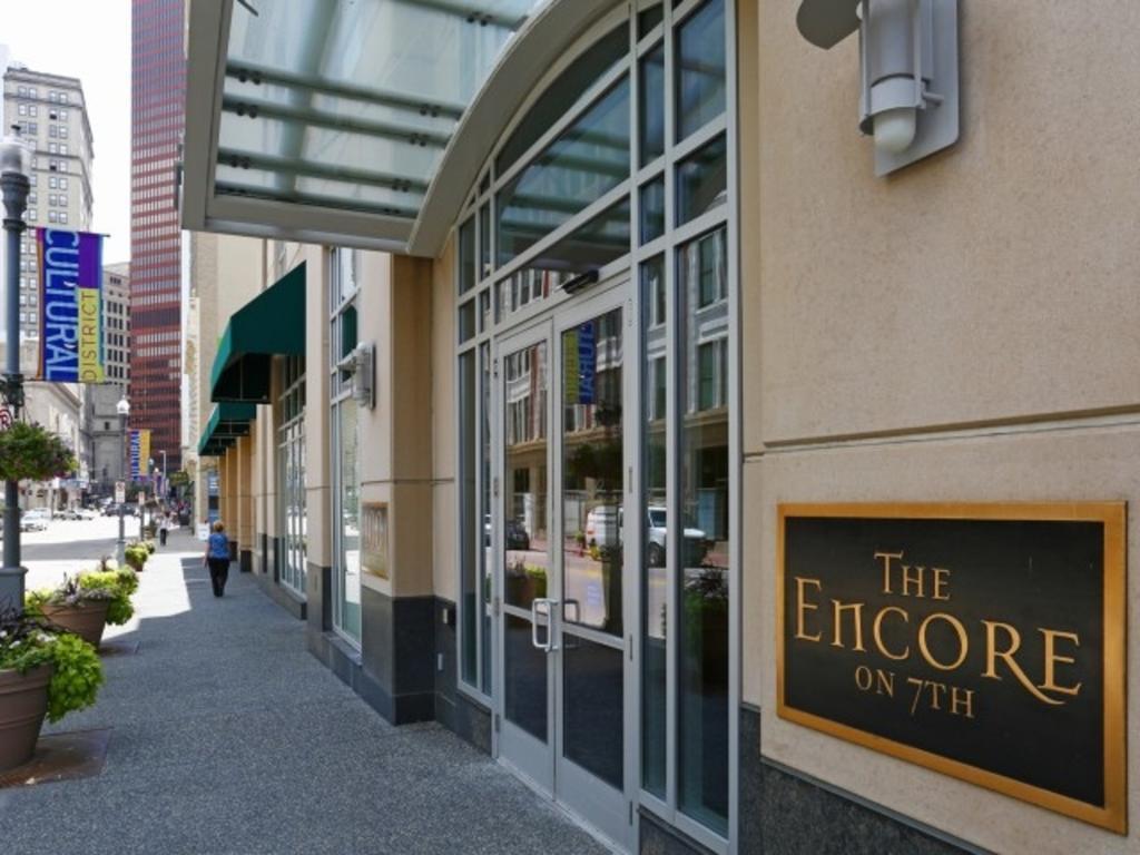 Bridgestreet The Encore On 7Th Pittsburgh Exterior photo
